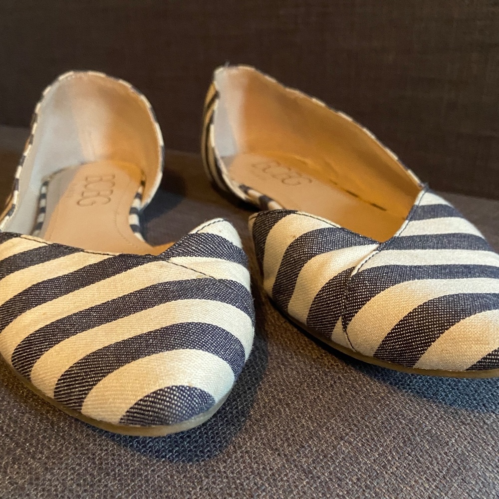BCBG flats - Picture 5 of 6